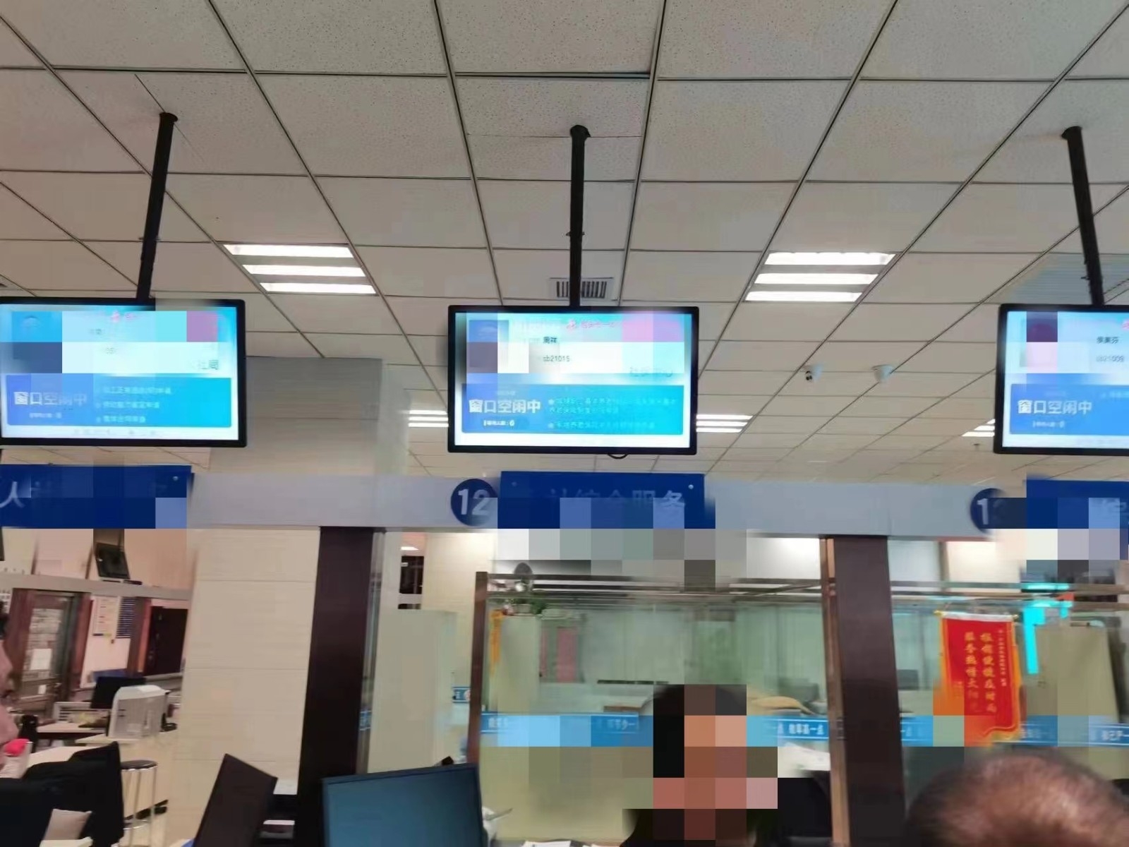 耐诺 触控一体机NY-AD320 32寸网络版广告机一体机